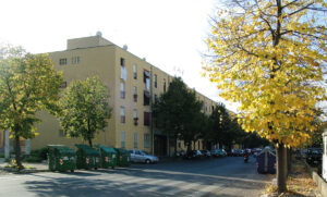 Roma 1984. Quartiere Quartaccio: il corso centrale (Foto R. Lenci)